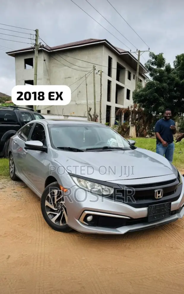 Honda Civic EX Sedan 2018 Silver - 1