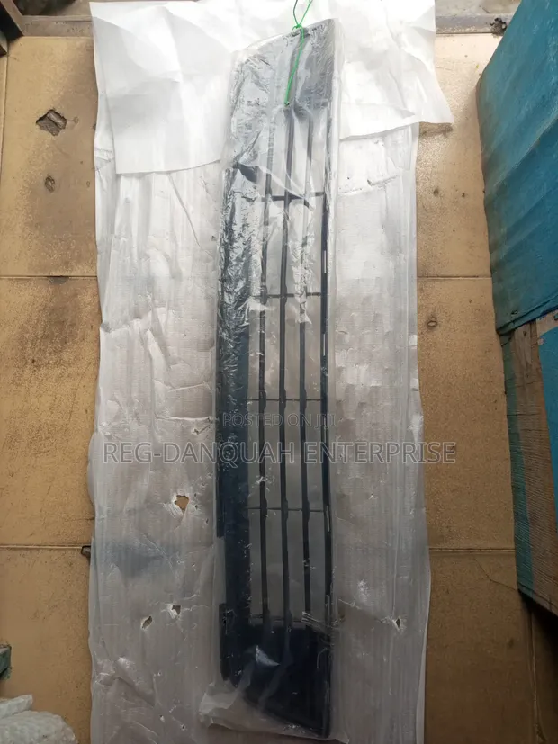 Toyota Corolla 2011-2013 Down Grille - 1