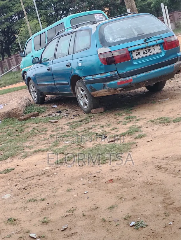 Toyota Carina E 1.6 Hatchback 1998 - 1