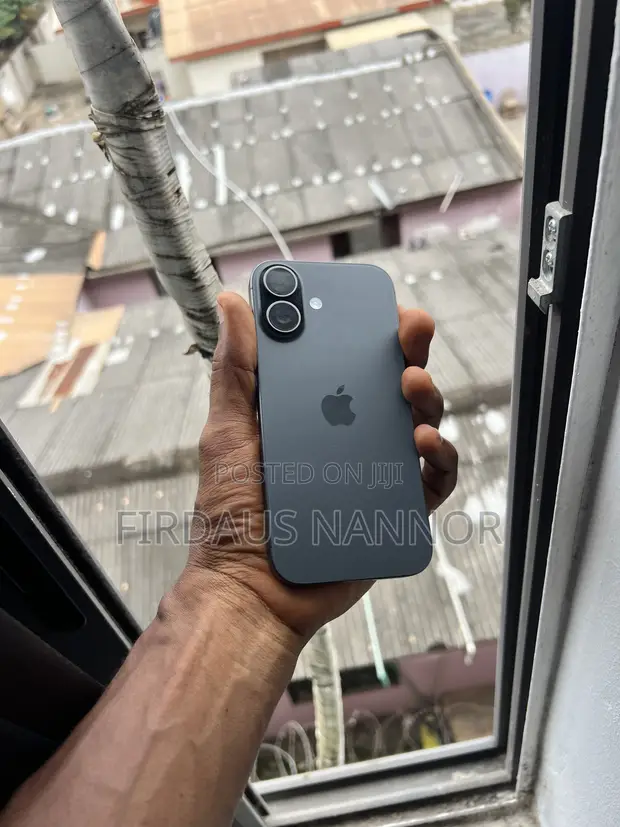 Apple iPhone 17 256GB Black - 1