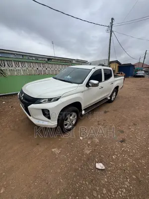 Mitsubishi L200 2022 White