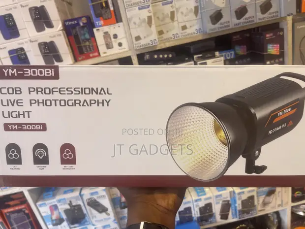 Yuanman YM-300Bi COB Professional Live Photography Light - 1