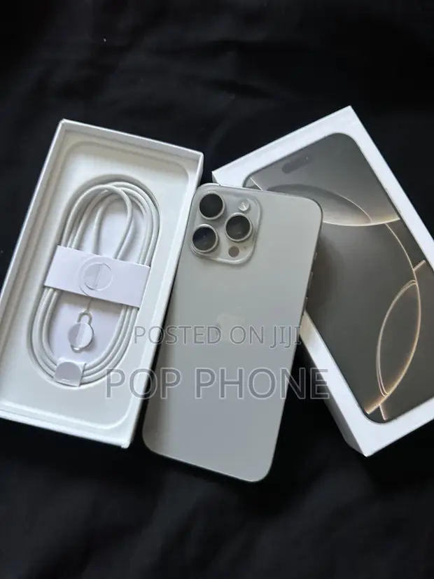 Apple iPhone 16 Pro Max 256GB Silver - 1