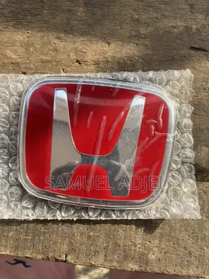 Honda Civic 2016-2019 Glass Crown