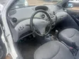 Toyota Yaris 1999 White - 4