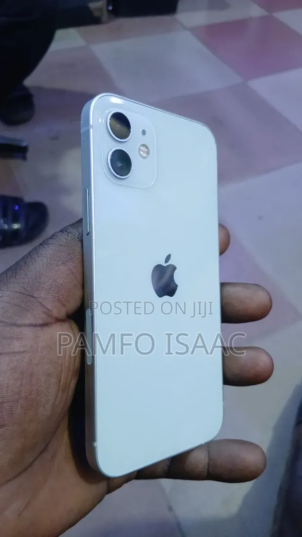 Apple iPhone 12 64GB White - 1