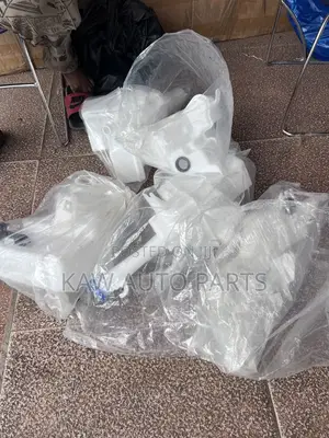 Wiper Bottle for Toyota, Kia, Honda, Mitsubishi, Nissan, Mercedes Benz (2018-2026)