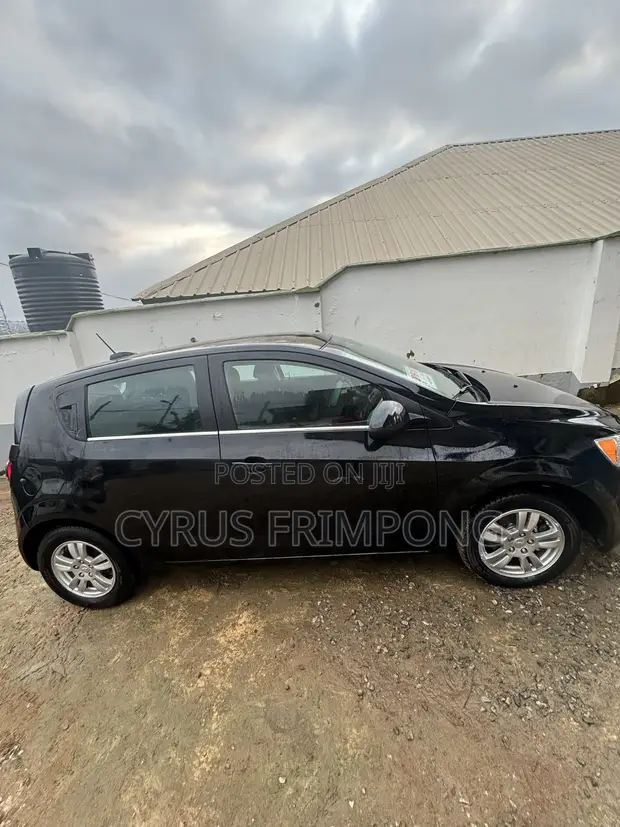 Chevrolet Sonic LT 2016 Black - 1