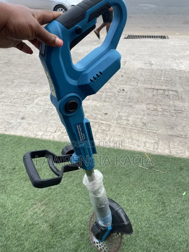 Cordless Brush Cutter with 2 x 48V Batteries - 1