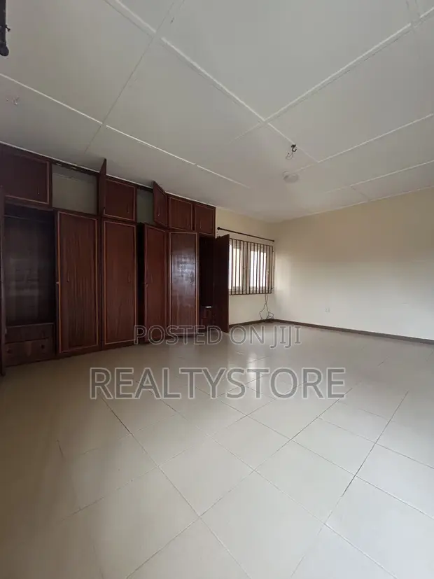 3 Bedroom House with Boys Quarters & Garage for Rent in Atomic Down, Accra - 1