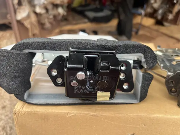 Toyota 4Runner Boot Lock Actuator - 1