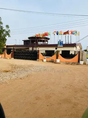 10-Bedroom Guesthouse for Sale - Macarthy Hill
