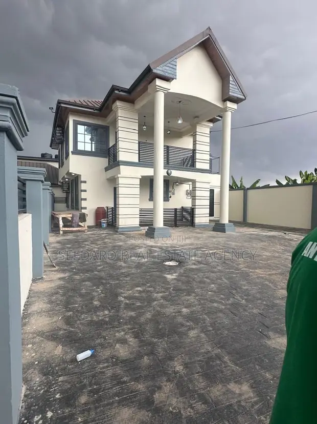 5-Bedroom Duplex for Rent in Sefdard Properties, Pokuase - 1