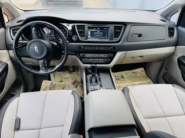 Kia Sedona SX 2016 Gray - 1
