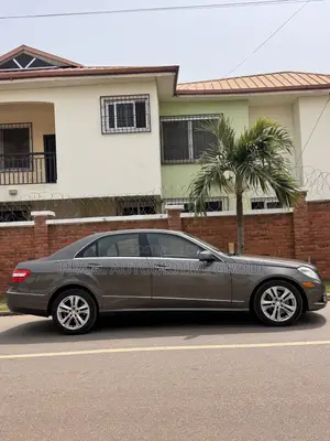 2011 Mercedes-Benz E350 Base 4Matic Sedan AWD