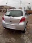 Toyota Yaris 2010 Gray - 2