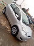 Toyota Yaris 2010 Gray - 3