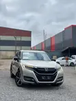 Honda UR-V Premium Edition 2017 Beige - 2