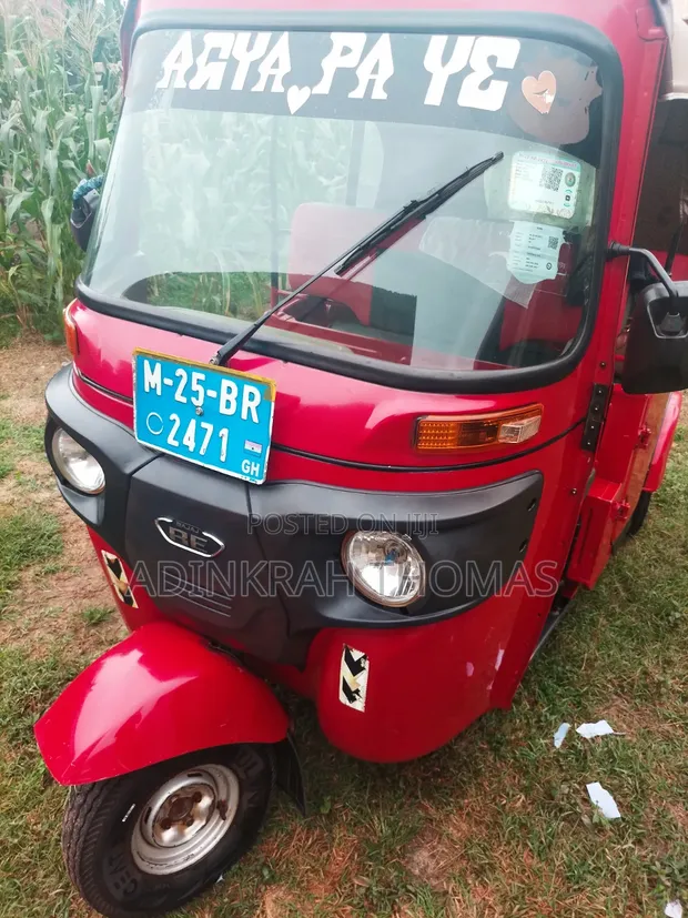 Bajaj RE 2025 Red Three-Wheeler - 1