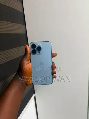 Apple iPhone 13 Pro 256GB Blue