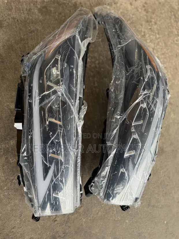 Toyota Highlander LED Spec Headlights (2016-2019) - 1
