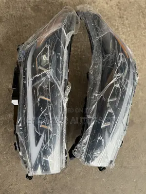Toyota Highlander LED Spec Headlights (2016-2019)