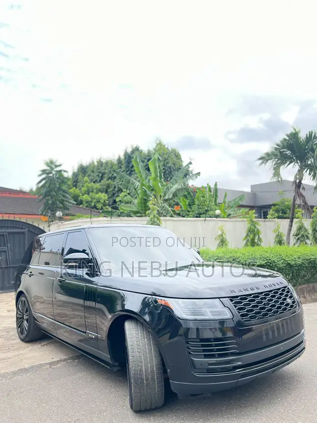 Land Rover Range Rover Vogue 2022 Black - 1