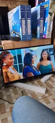 Westinghouse 40" Smart Full HD Roku TV - 3