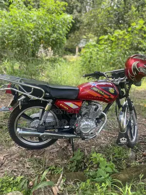 New Royal RY125 2025 Red