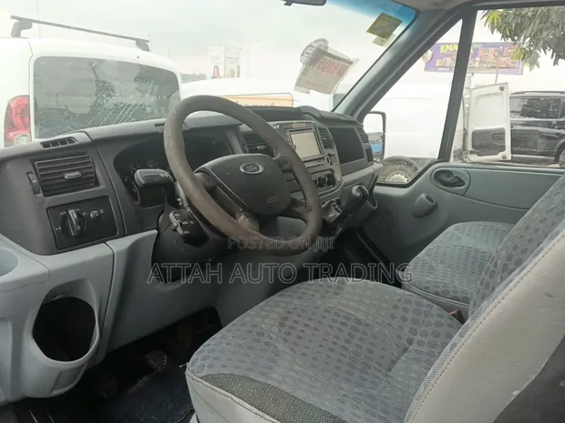 Ford Transit 2010 Silver - 1