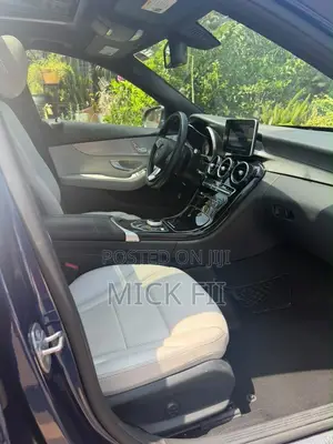 2018 Mercedes-Benz C300 Base RWD Sedan