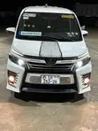Toyota Voxy X 4WD 8-Seater 2016 White - 1