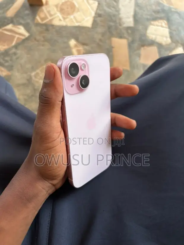 Apple iPhone 15 256GB Pink - 1