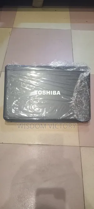New Toshiba dynaEdge DC-100 Laptop - 6GB RAM, 250GB HDD