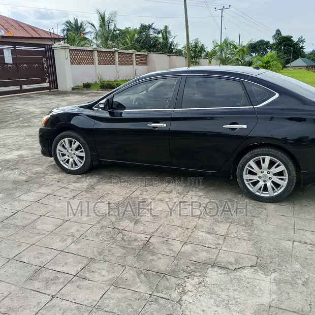 Nissan Sentra 2013 Black - 1