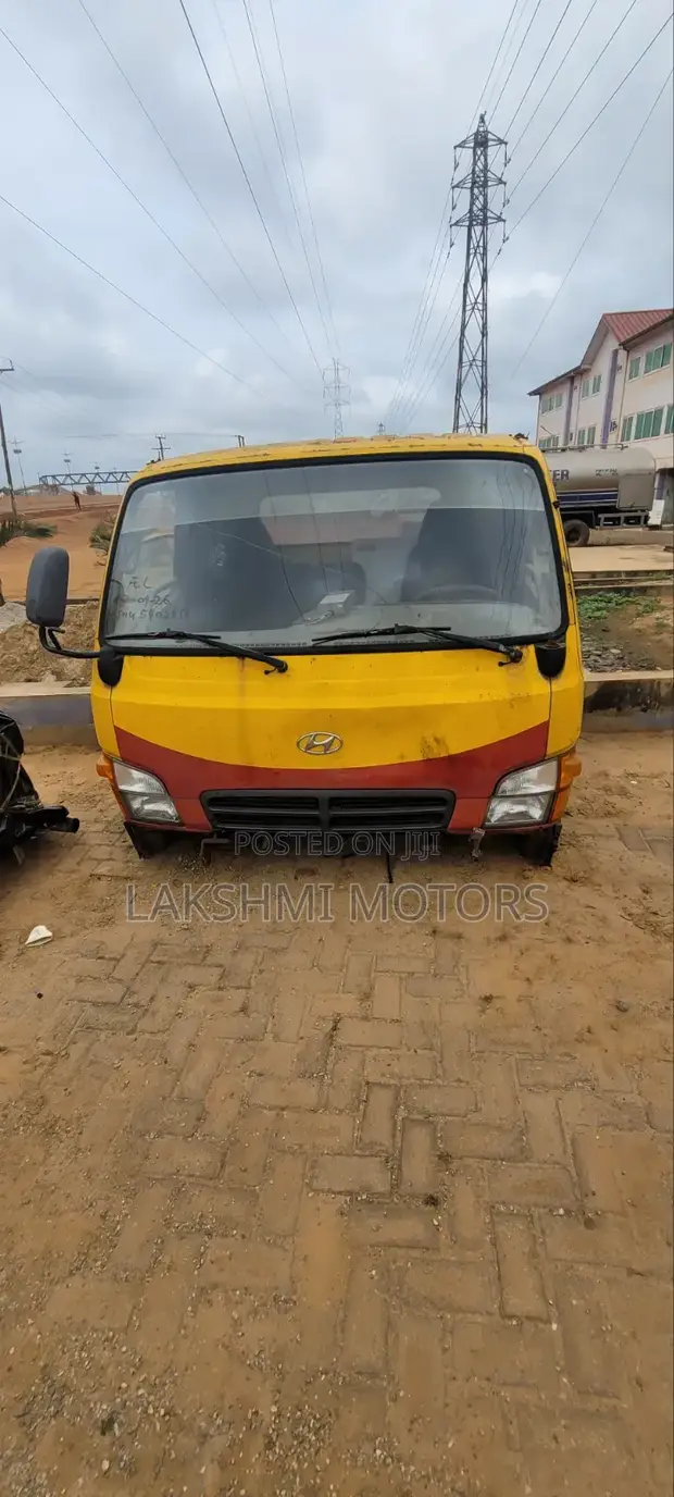 Hyundai Mighty Cab In - 1