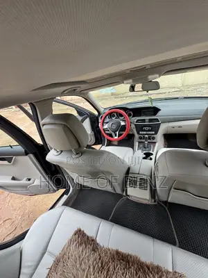 2014 Mercedes-Benz C300 Luxury 4Matic Sedan AWD