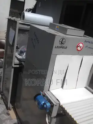 Industrial Shrink Wrapper and Sealer Machine