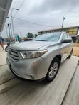 Toyota Highlander SE 3.5L 4WD 2013 Silver - 2