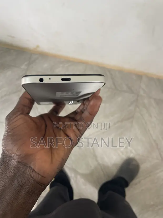 Infinix Smart 16GB Gray - 1