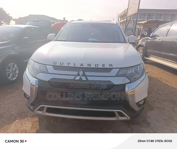 Mitsubishi Outlander 2020 White - 1