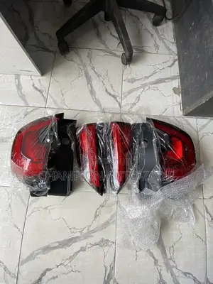 GMC Terrain Tail Light and Boot Light (2018-2022)