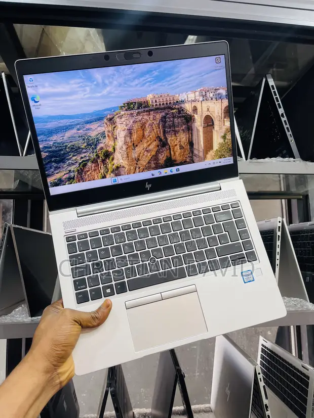 HP EliteBook 840 G5 Laptop - Core i5, 8GB RAM, 256GB SSD - 1