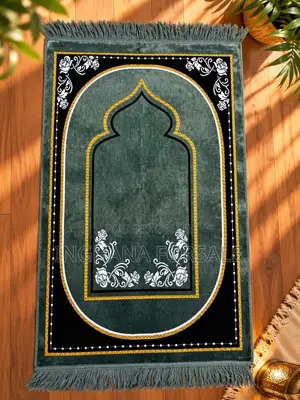 Turkish Prayer Mat / Sajada - Premium Quality