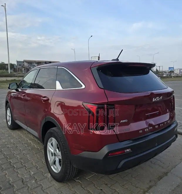 2023 Kia Sorento LX Brown - 1