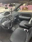 Toyota Sienta 2012 Pearl - 2