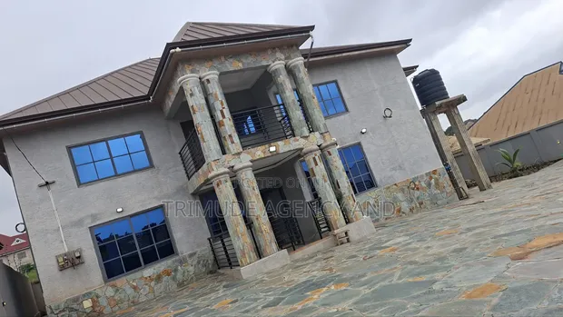 3 Bedroom House for Rent in Akyeremade, Kumasi - 1