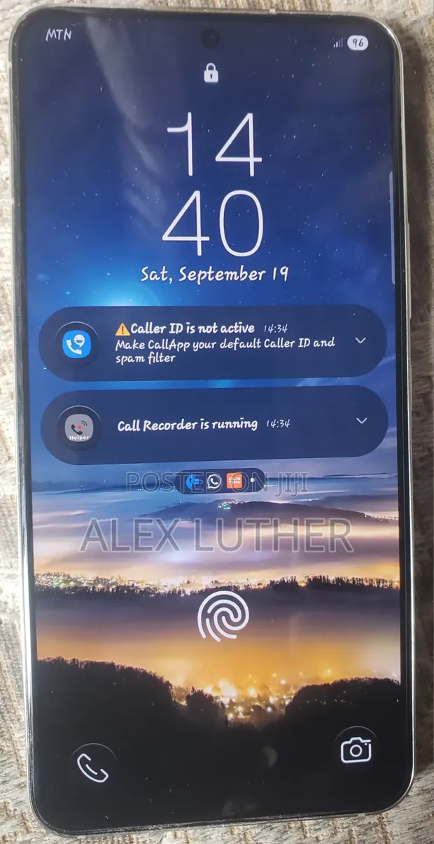 Samsung Galaxy S22 5G 256GB White - 1