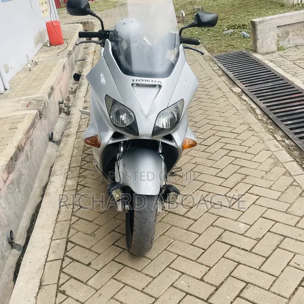 Honda Forza 2016 Silver - 1