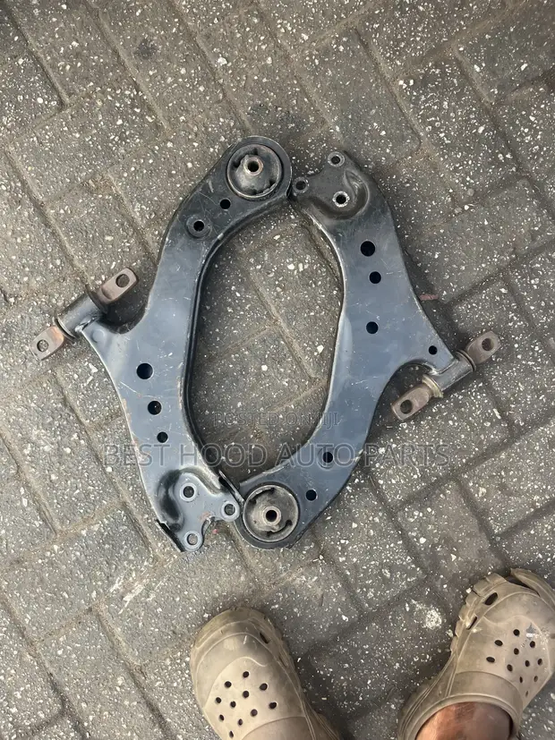 Toyota Camry Lower Control Arms (Used) - 1